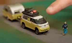 Xe mô hình cắm trại chạy điện nhỏ nhất thế giới Xe mô hình cắm trại chạy điện nhỏ nhất thế giới