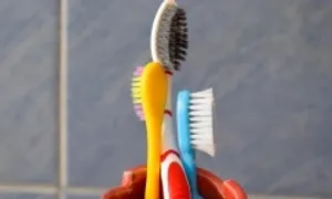 Thói quen vệ sinh răng miệng 'rước' thêm bệnh truyền nhiễm