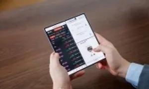 Galaxy Z Fold7 ghi điểm nhờ cải tiến thiết kế và AI Galaxy Z Fold7 ghi điểm nhờ cải tiến thiết kế và AI