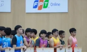 Hơn 100 học sinh dự lễ khai mạc Giải Bóng rổ Trẻ VnExpress